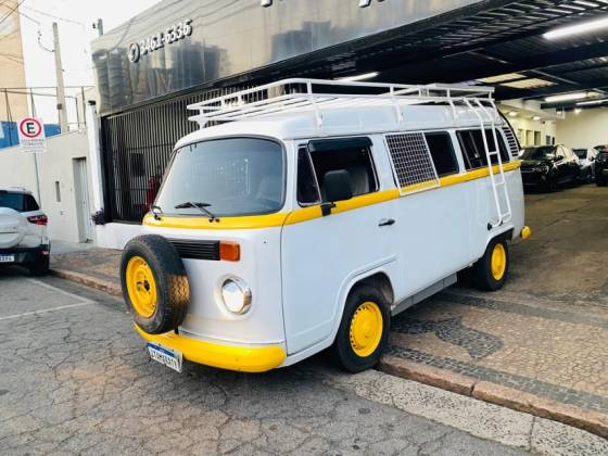 VOLKSWAGEN KOMBI 1.6 MI STD 8V GASOLINA 3P MANUAL